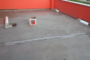 Postavljanje armaturne mrežice u prvi sloj