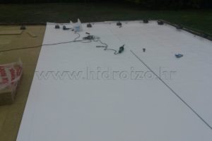 Postavljanje kamene vune i TPO membrane