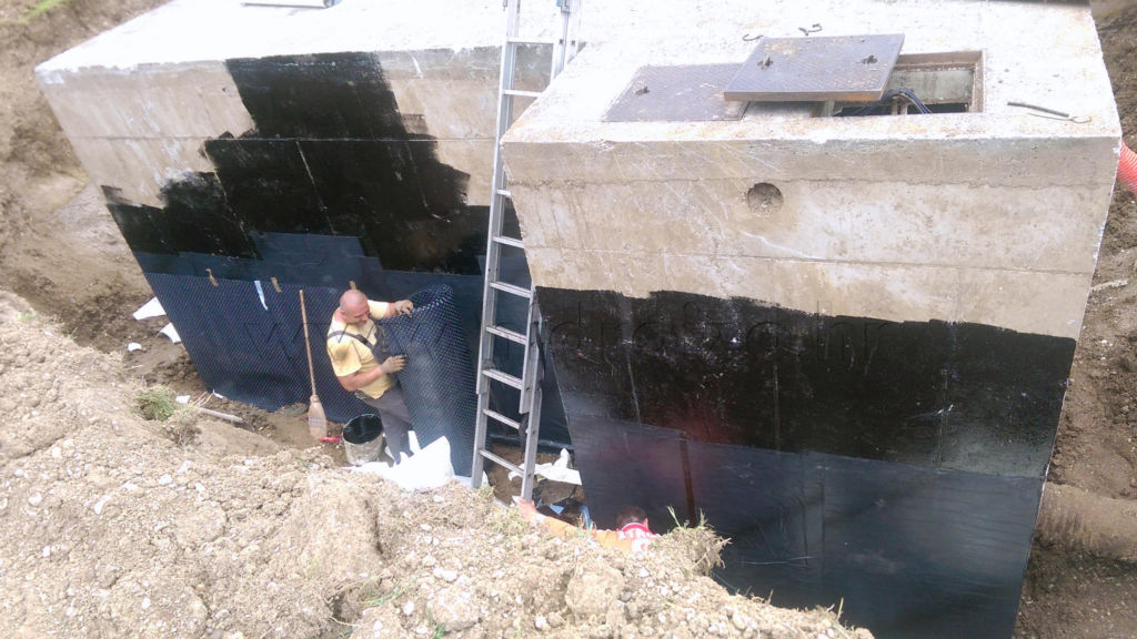 Izolacija temelja vodospreme kako voda u temeljima ne bi oštetila teemlje