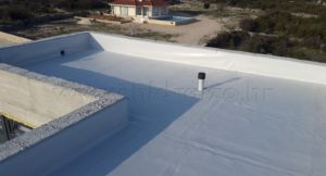 Završeni krov - kao mehanička zaštita nasut će se batuda